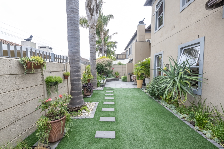 3 Bedroom Property for Sale in Protea Heights Western Cape